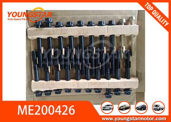OEM ME200426 โบลท์หัวกระบอกสําหรับเครื่องยนต์ Mitsubishi 4M40 4M40T ด้วยวัสดุเหล็ก