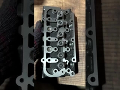 YOUNG STAR MOTOR D902 หัวกระบอกเหล็กเหล็กเหล็กสําหรับ Kubota X2230D BX2350D